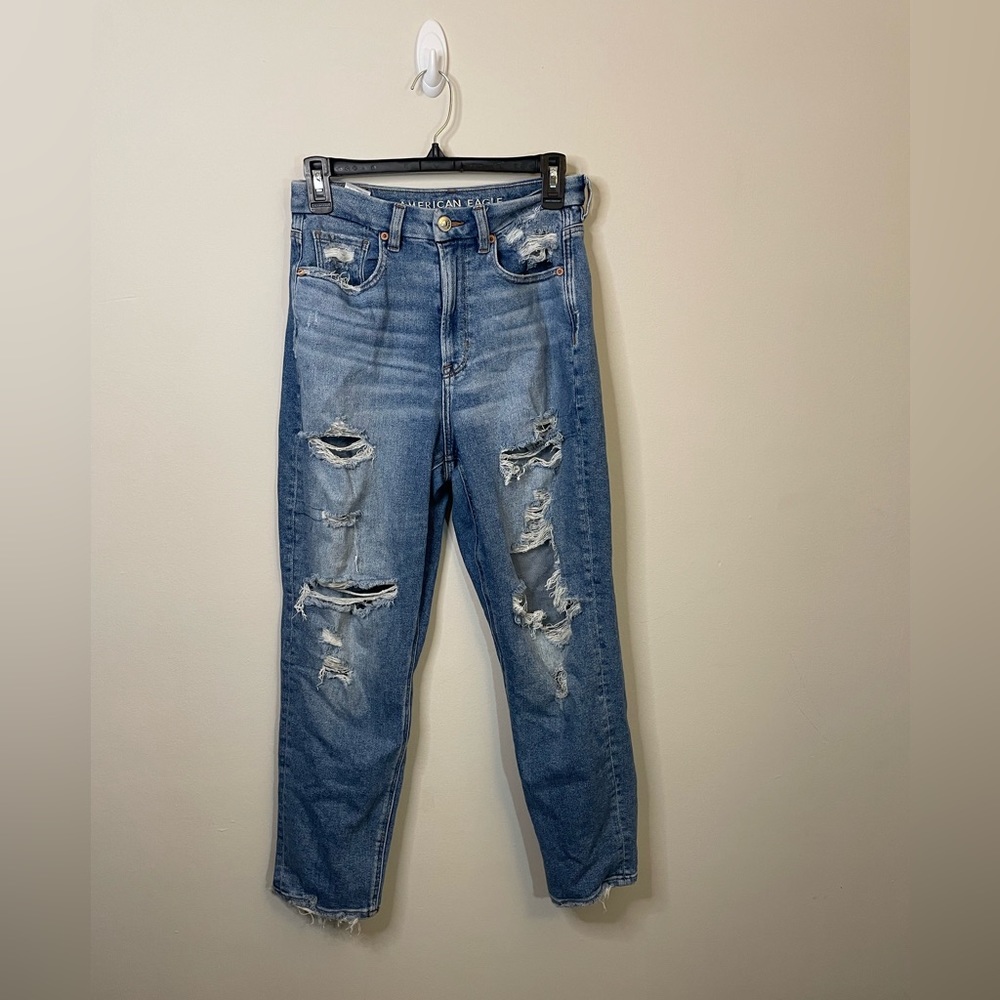 American Eagle Stretch Distressed Curvy Mom Jean